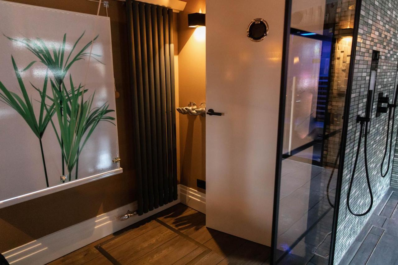 Hotel Wellnessboat De Michiel De Ruyter Groningen Zewnętrze zdjęcie