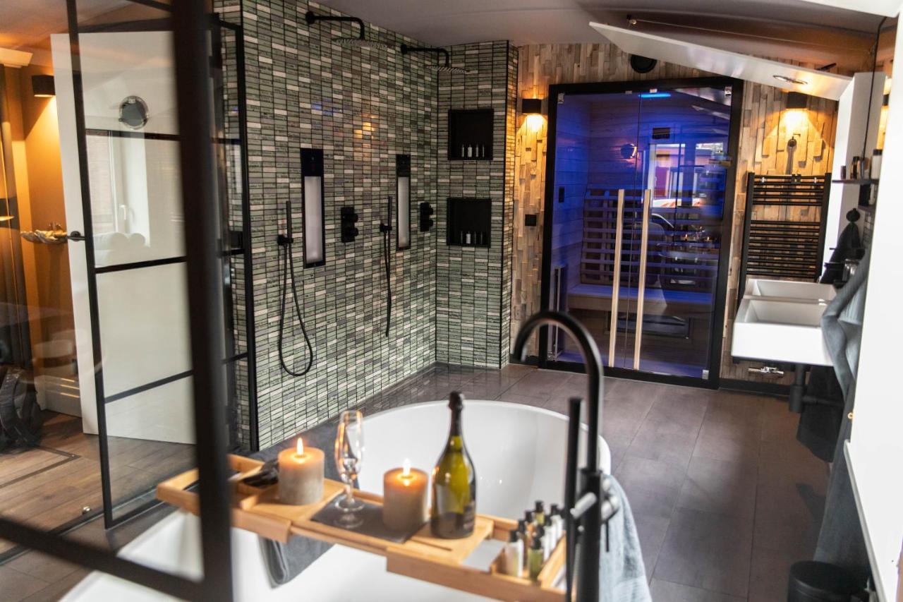 Hotel Wellnessboat De Michiel De Ruyter Groningen Zewnętrze zdjęcie