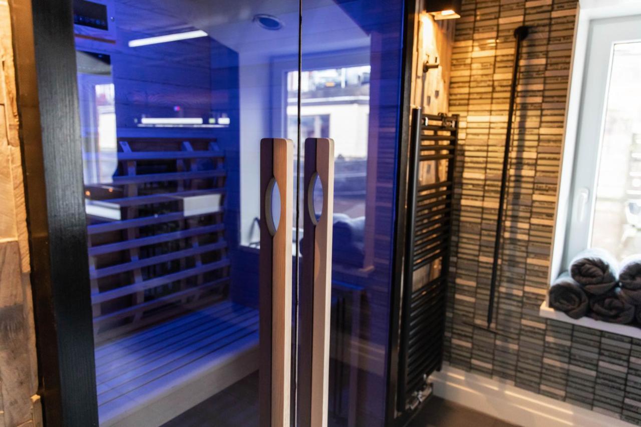 Hotel Wellnessboat De Michiel De Ruyter Groningen Zewnętrze zdjęcie